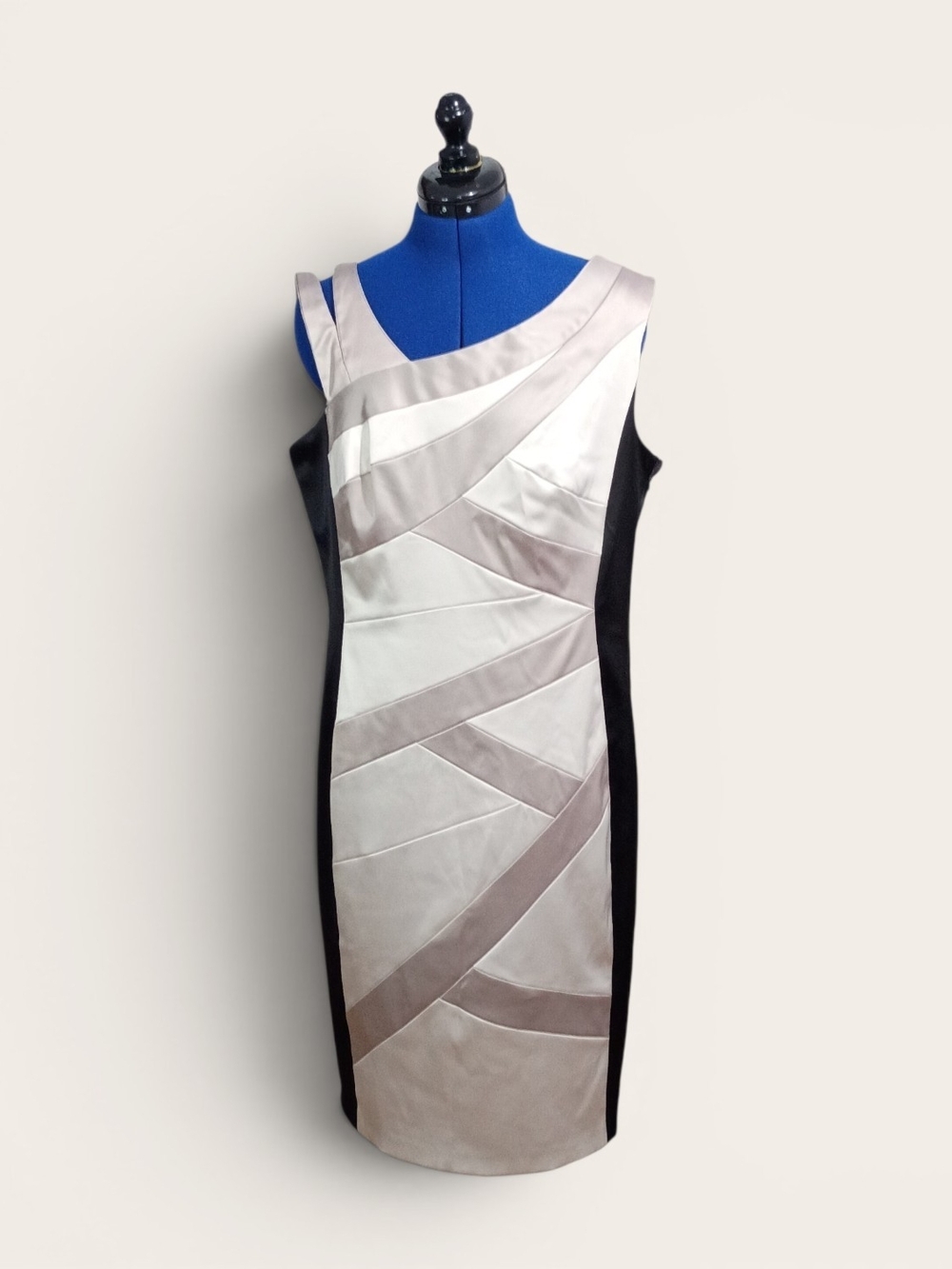 Signature by Sangria Sleeveless Colorblock Midi Dress in Taupe, Cream & Black